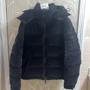 Midnight corduroy jackets. Moncler jackets. 100 down jackets. ModeL: MAYA